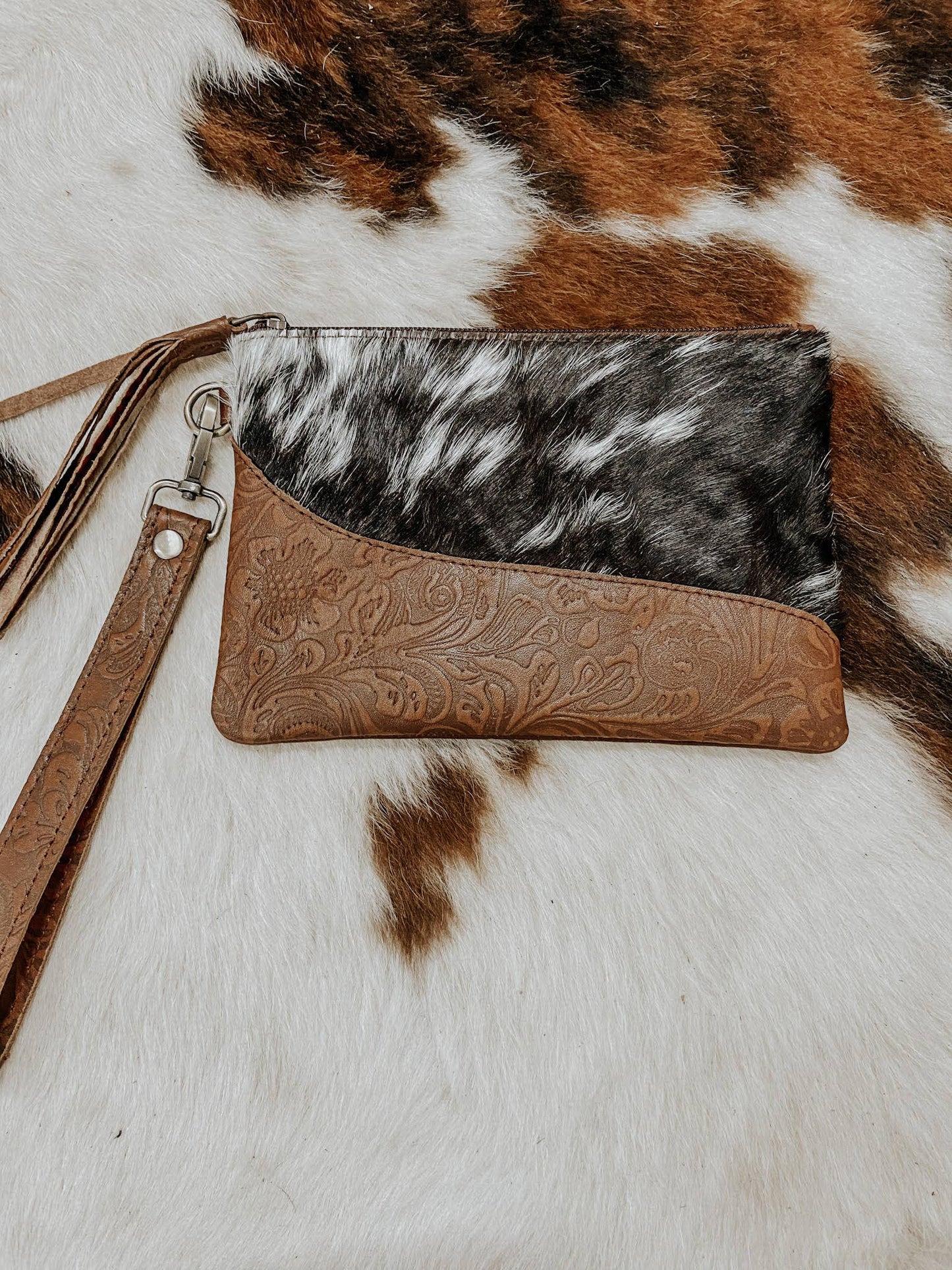 Texas Western Cowhide Bags and More - Embossed Leather Cowhide Wristlet  4 colors