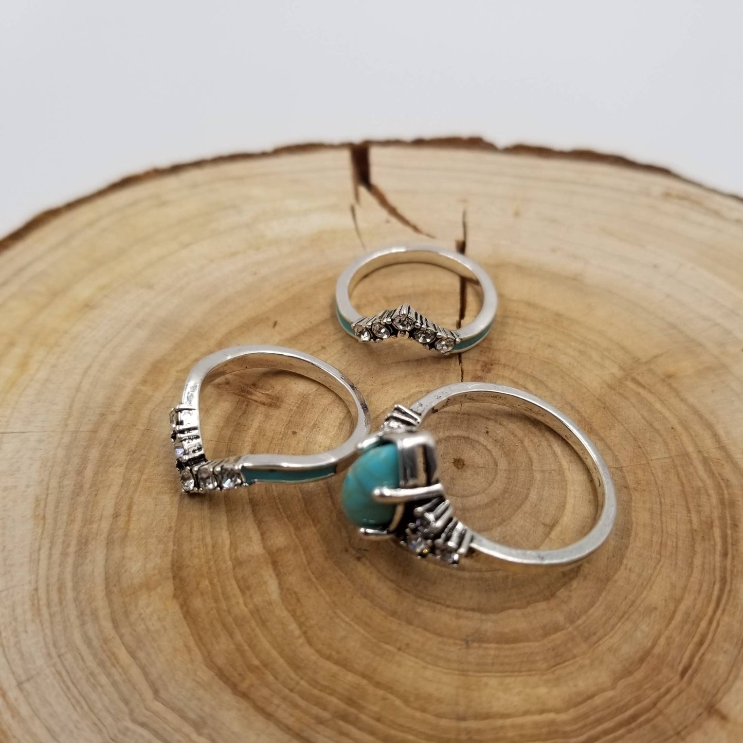 CHAKRA JEWELRY - Silver Vintage Turquoise & Diamond Ring Set Of 3