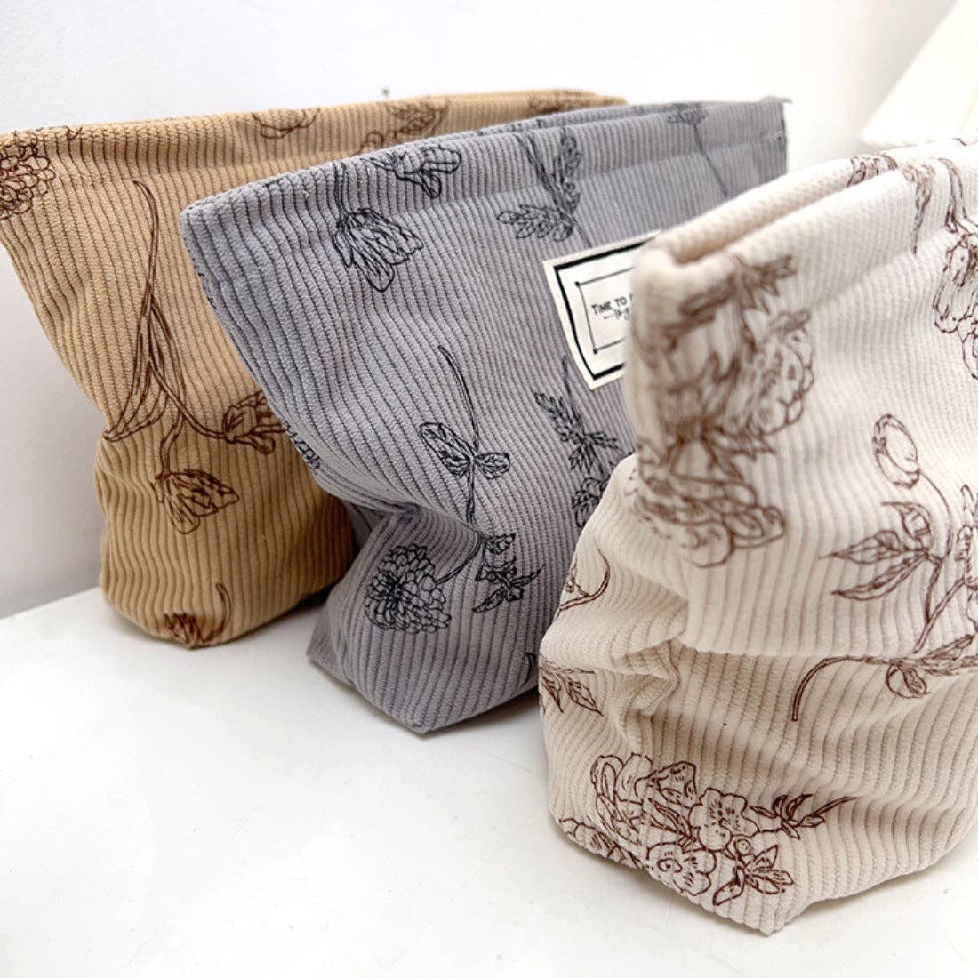 Funkyrel® Atzbranding Limited - Cosbai - Floral Corduroy Portable Storage Bag